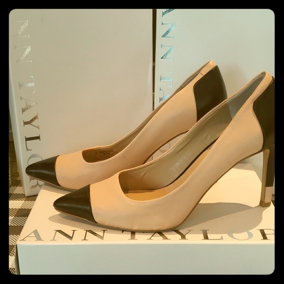 Ann Taylor pumps - Picture 1 of 3